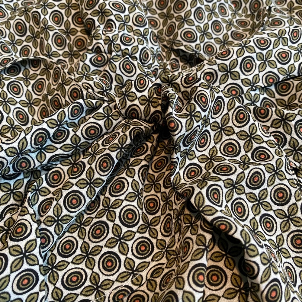 Max Studio Ruffle Blouse SZ L - Picture 5 of 8